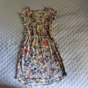 Little girl's dress with pockets